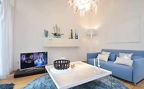Como Design-Apartment Close To Isar River Area - Centrally Located